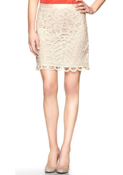 Scalloped Lace Mini Skirt